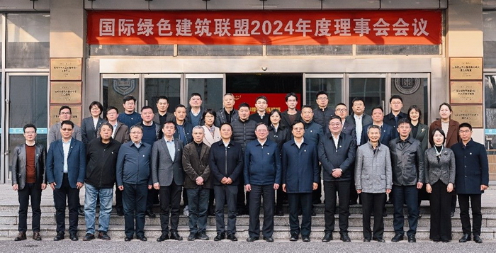 4247F